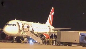 Prvá zásielka rúšok od J&T a EPH dorazila. S Českom sme sa podelili bratsky