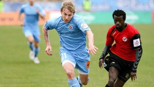 Slovan po víťazstve nad Senicou stiahol náskok lídra na bod