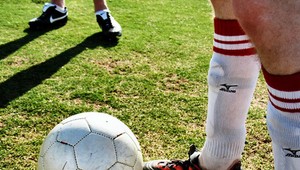 Funkcionárov a rozhodcu z nižšej súťaže obvinili z korupcie