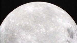 VIDEO: Takto vyzerá odvrátená strana Mesiaca