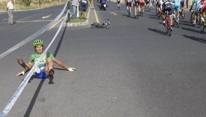 Tinkoff-Saxo požaduje odškodnenie za Saganov pád