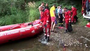 Tragédia pri splave Hrona. Prevrátil sa kajak, v ktorom sedel starší pár. Muž sa utopil