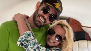 Prstienky sú preč, dovolenka a sexi tanček s iným mužom! Je manželstvo Britney v troskách?!