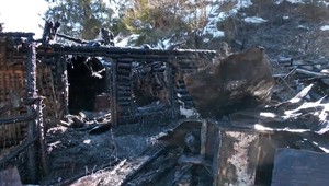 Po požiari našli v rodinnom dome ľudské telo. Horieť údajne nezačalo nešťastnou náhodou