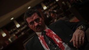 TOTO sú prvé zábery z thrilleru ČERNÁK, ktorý príde do kín už o pár týždňov!