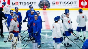 Ranný tréning v úzkom zložení: Pred zápasom so Slovinskom trénovali iba dvaja Slováci