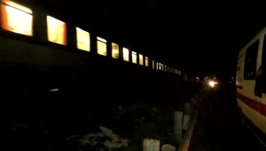 Na koľaji ležala žena. Rušňovodič rýchlik už zastaviť nedokázal