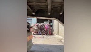 Nelegálna skládka v Liptovskom Mikuláši bola z Talianska. Až 42 ton odpadu