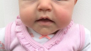 FOTKY 3-mesačnej Olive sú hitom internetu: Puknete od smiechu, aké ksichty vystrúhala