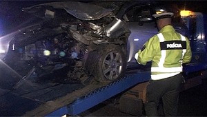 Mladý vodič (18) nezvládol zákrutu a skončil v priekope