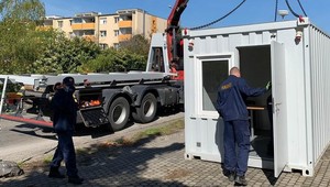 Polícia začala vyšetrovanie v DSS v Pezinku. Z 93 klientov je už 60 pozitívnych