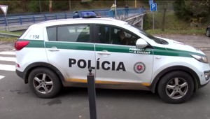 Sľúbil neplnoletým migrantom vysnívané krajiny. Policajti obvinili prevádzača z trestného činu