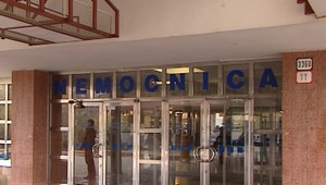 Tragická smrť muža pod oknami nemocnice