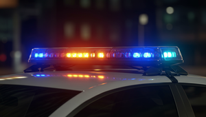 Svokra mala zastreliť ženu: "Ona mi ťa ukradla", povedala synovi. Prípad vyvoláva nejasnosti