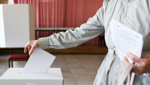 Existujúce politické strany budú bojovať o hlasy s novými. Podľa odborníka príde agresívna kampaň