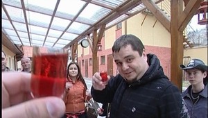 Kuly spadol z pódia, Eurovízia bude dnes bez Desmodu