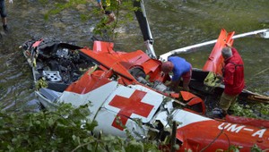 Zrútenie záchranárov nespôsobila technika, pilota oslepilo slnko