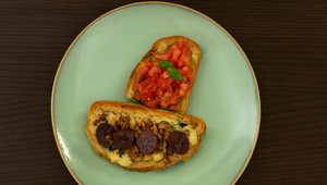 PREDJEDLO - Bruscetty s paradajkovým pestom a syrom brie