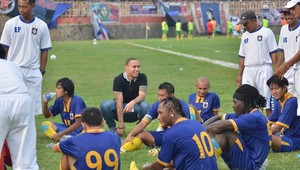 Šokujúce video! Päť vlastných gólov. Ani jedno mužstvo nechcelo vyhrať!