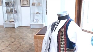 Začiatkom 20. storočia odišla do USA takmer tretina Slovákov. Za oceán migrovali v krojoch