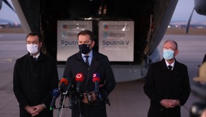 Komentár Arpáda Soltésza: Fico vlastnou hlavou, Matovič vlastnými rukami