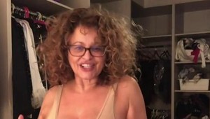 Ako vyzerá sťahujúca bielizeň Kardashianky na bežnej žene? Vtipná paródia vás dostane!