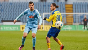 Slovan vydrel body s Dunajskou Stredou. Rozhodol Priskin