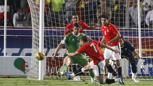 Kamerun a Nigéria na MS, Egypt s Alžírskom ešte raz v Sudáne