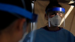 Vláda nereaguje na ponuky od slovenských dodávateľov zdravotníckych pomôcok