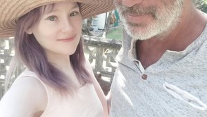 Vyzerajú ako otec s dcérou, no v skutočnosti sú pár: Ľudia sú v šoku, keď zistia, že sú manželia!