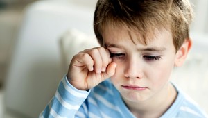 Týraného Lukáška (2) zveril súd do opatery starého otca