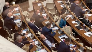 Potrpíte si na dokonalé Vianoce? Poslanci prehovorili o ich vianočných "katastrofách"