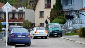 ZÁZNAM. Pri Piešťanoch zasahovali kukláči