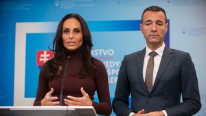 Dolinková a Drucker chcú zlepšiť dostupnosť zdravotníckeho personálu, Ježíková akcentuje podhodnotenosť sestier