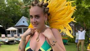 Zoštíhlená Adele sa ukázala v bikinách! No schytala veľkú kritiku!