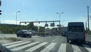 Dopravná nehoda v hlavnom meste. Zasahovali všetky záchranné zložky