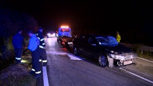 Muž (21) sa pokúsil o vraždu svojho kamaráta, potom spôsobil vážnu nehodu