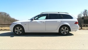 Zmeňte si farbu auta pomocou špeciálnej fólie!