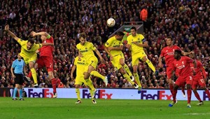 Do finále EL Liverpool a obhajca FC Sevilla