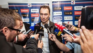 Šatan musí najskôr zoškriabať hrdzu