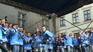 Majstrovský Slovan oslavoval spolu s fanúšikmi