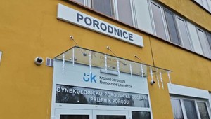 V pôrodnici v Litomeřiciach za deň oživovali 4 novorodencov. Dve bábätká neprežili