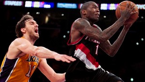 NBA: Lakers zdolali Portland, Nowitzki medzi najlepších strelcov