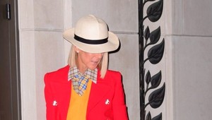 Štýlová ikona alebo strašiak do maku? Outfit slávnej speváčky rozdelil fanúšičky módy