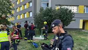 Tragická nehoda v Prahe: Pri tlakovej skúške prasklo potrubie, jeden muž zomrel, dvaja sú zranení