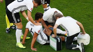 Strata pre Nemecko. Khedirov štart v semifinále otázny