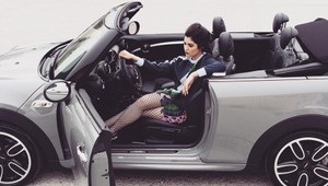 Celeste túži po vzťahu, ALE...