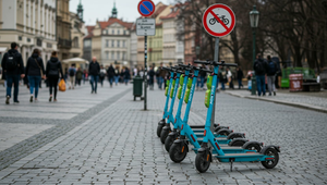 Praha od januára zakáže poskytovanie zdieľaných elektrokolobežiek