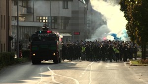 Koniec futbalovým chuligánom: novela zákona zakazuje aj tváre prekryté kuklami