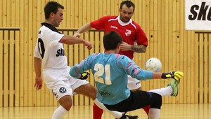 Keď to nejde silou, musí to ísť technicky! Gólový lobík ako chuťovečka!